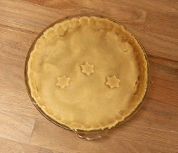 pie-befor-going-into-oven_small.jpg