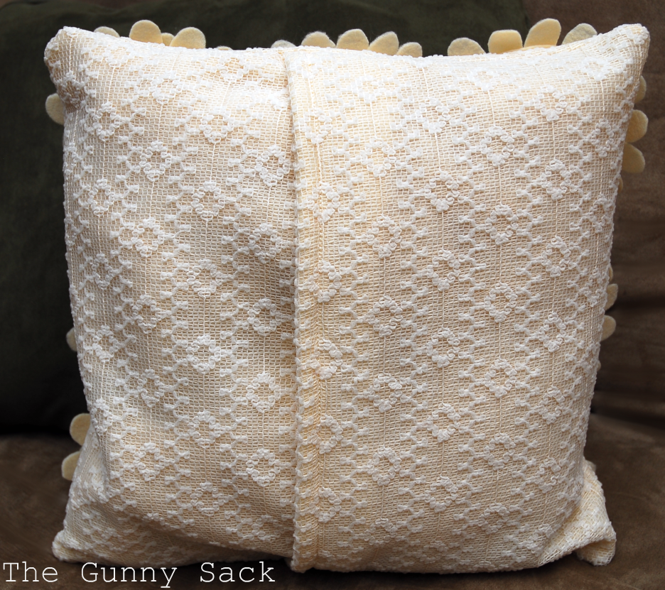 pillow back.png