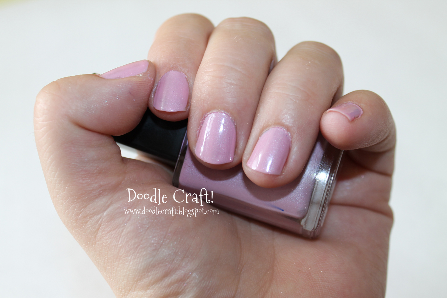 pink diy pastel nail polish easy to make with eyeshadow.jpg