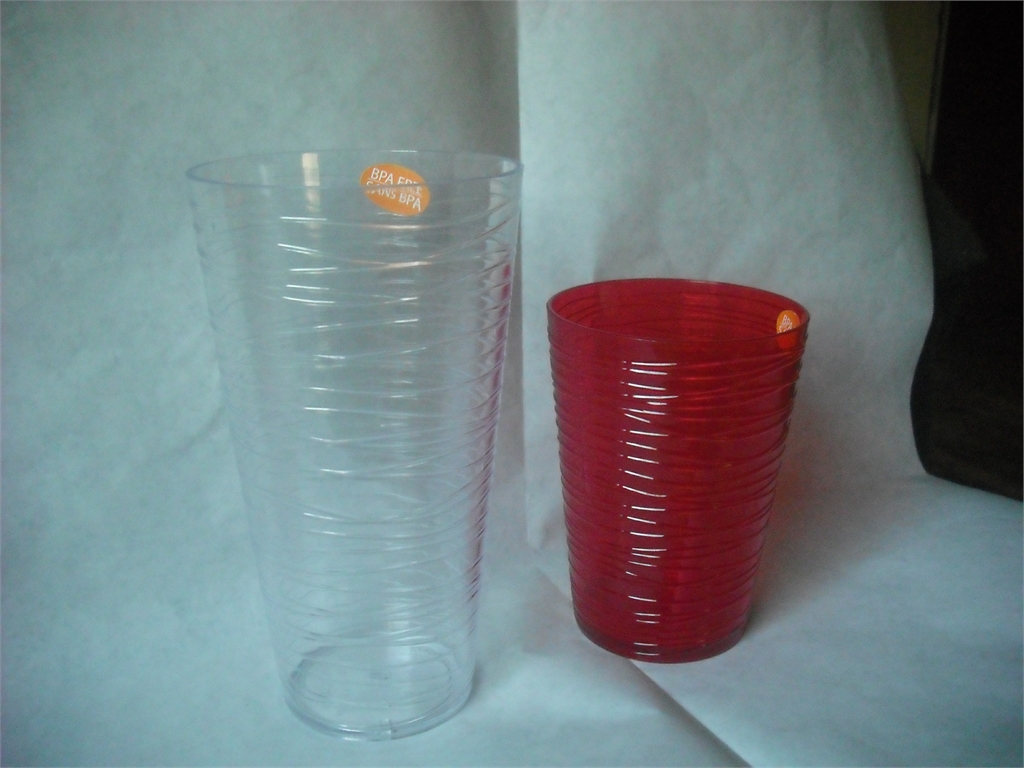 plastic glass1.jpg