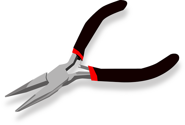 pliers-146103_640.png