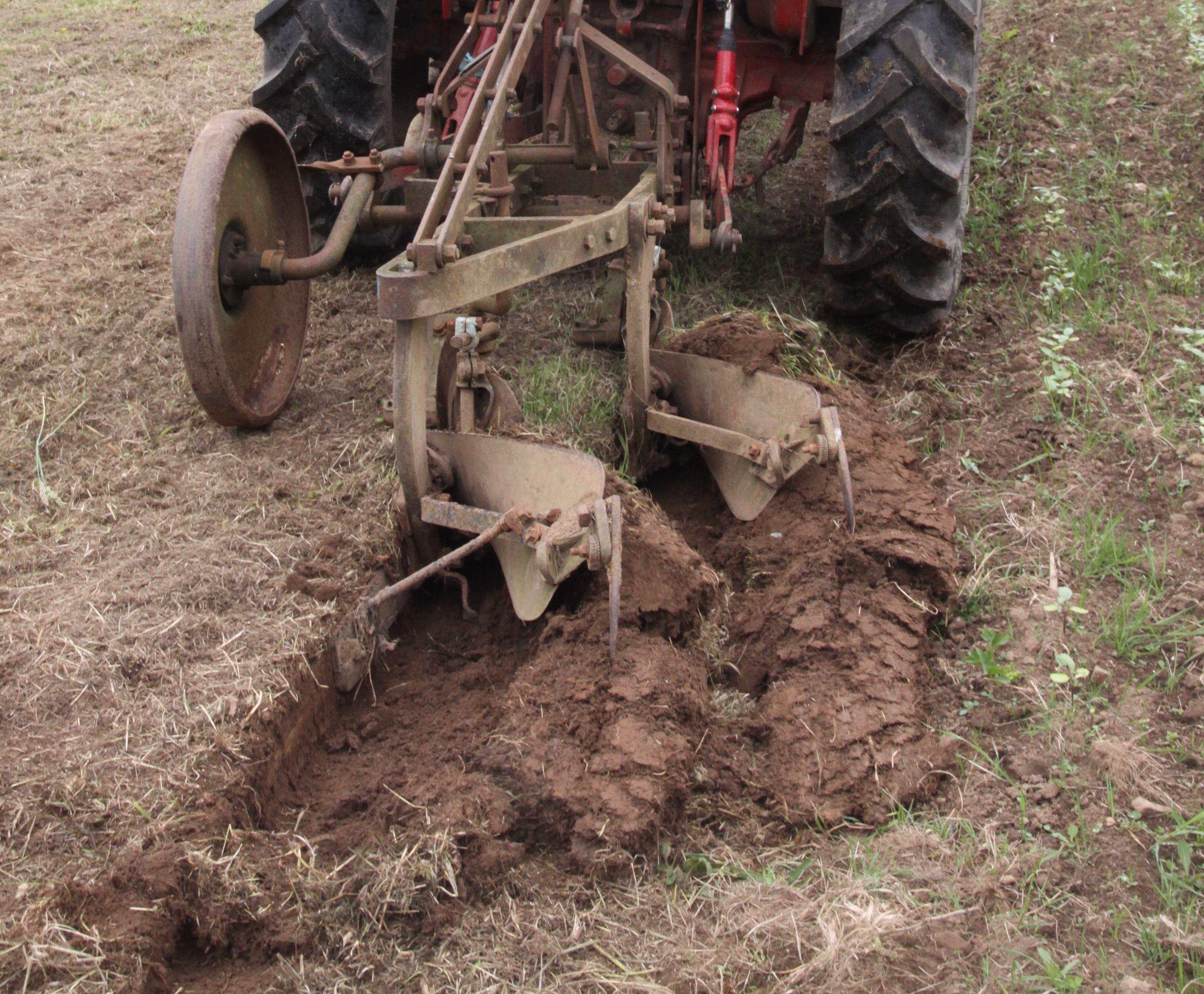 plough02.jpg