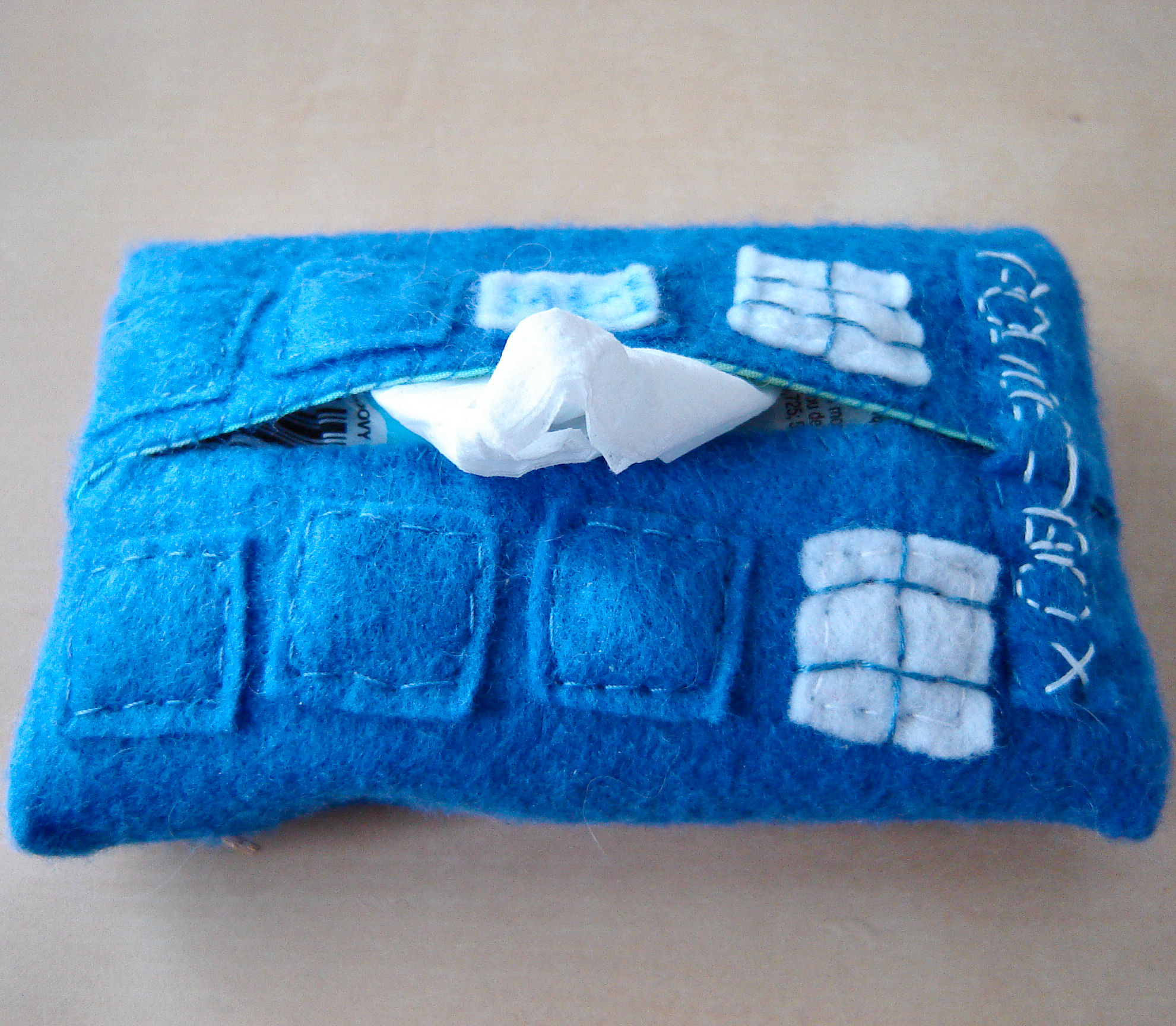 pocket tardis tissue holder.JPG