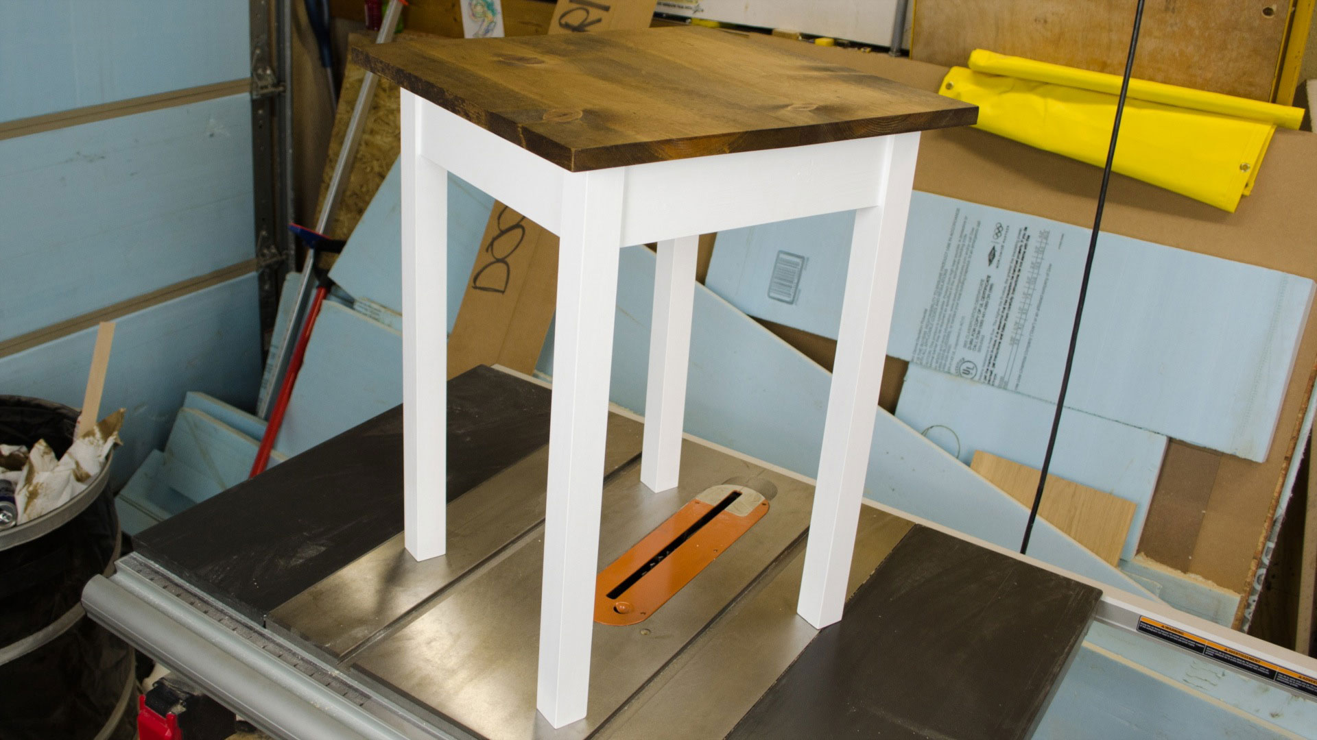 pocket-hole-end-table-20.jpg