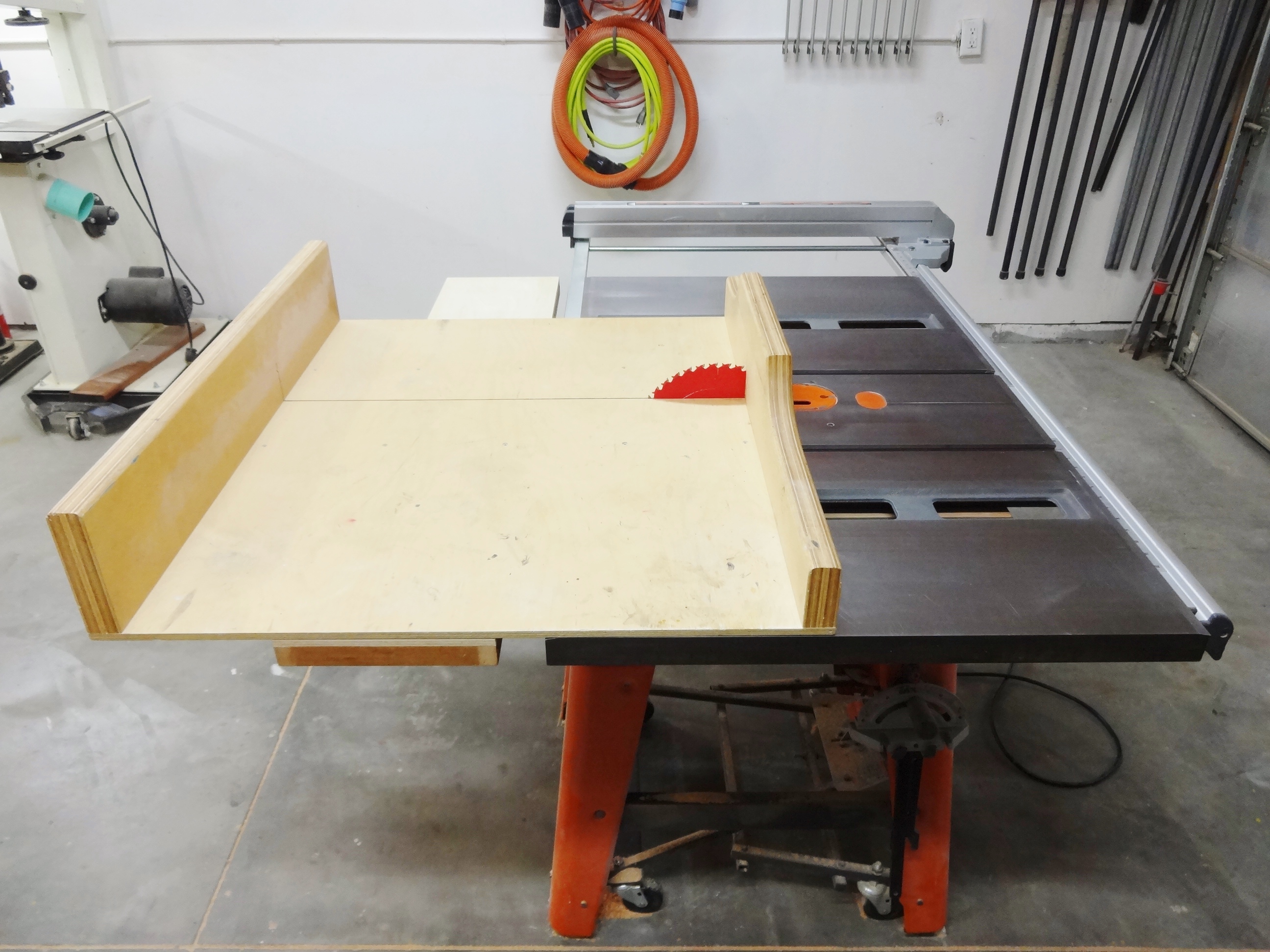 portable adjustable height worktable (47).JPG