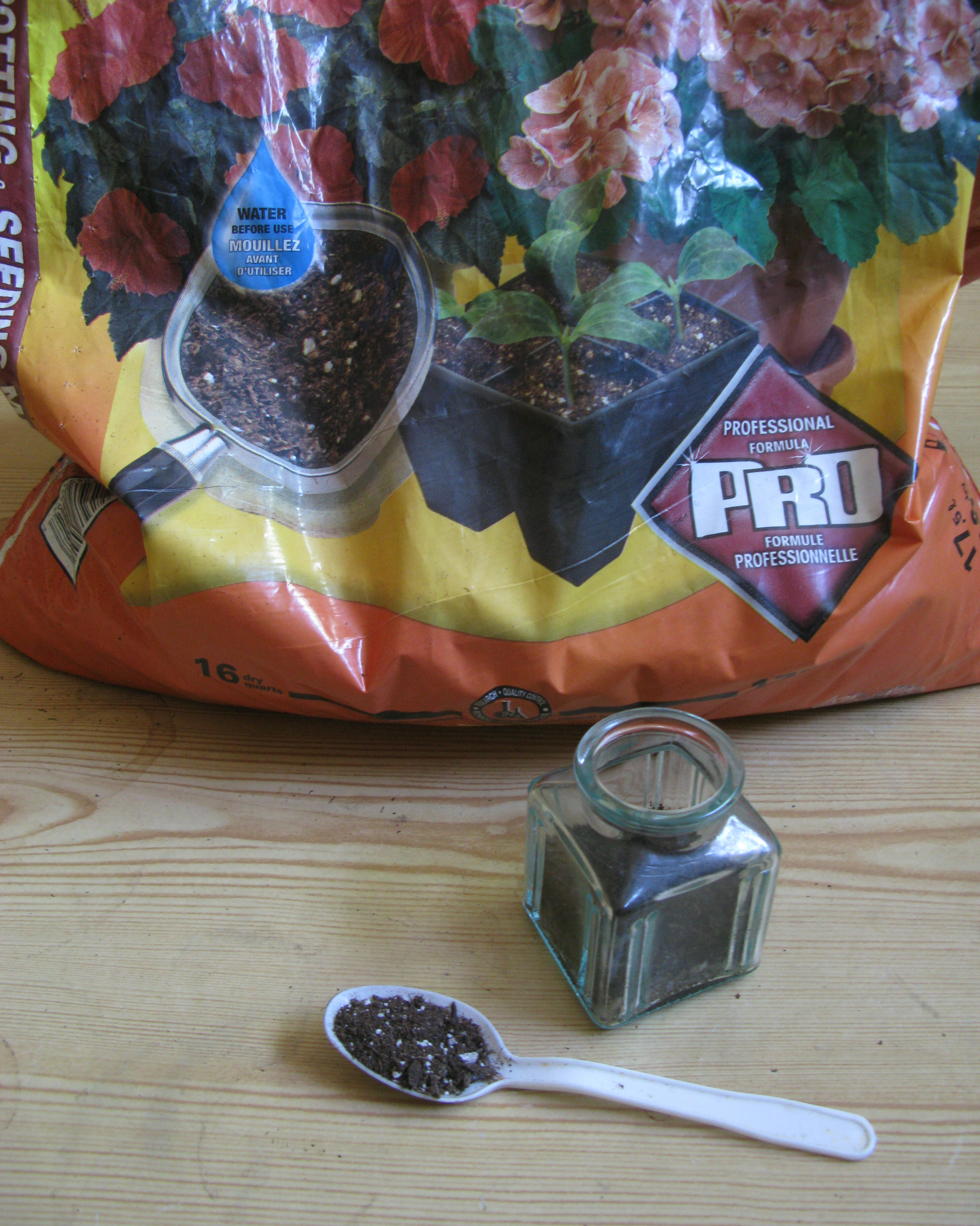 pottingsoil.jpg