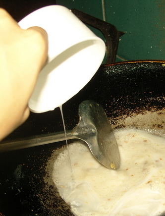 pouringcoconutmilk.jpg