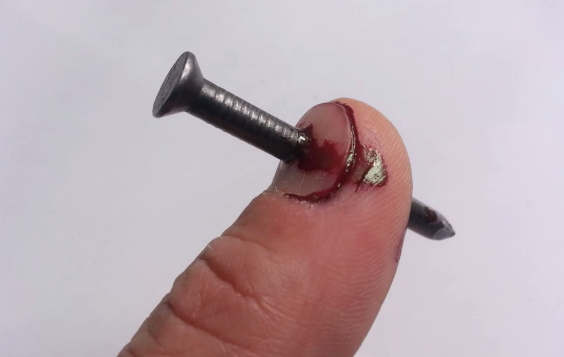 prank finger nail 1.jpg