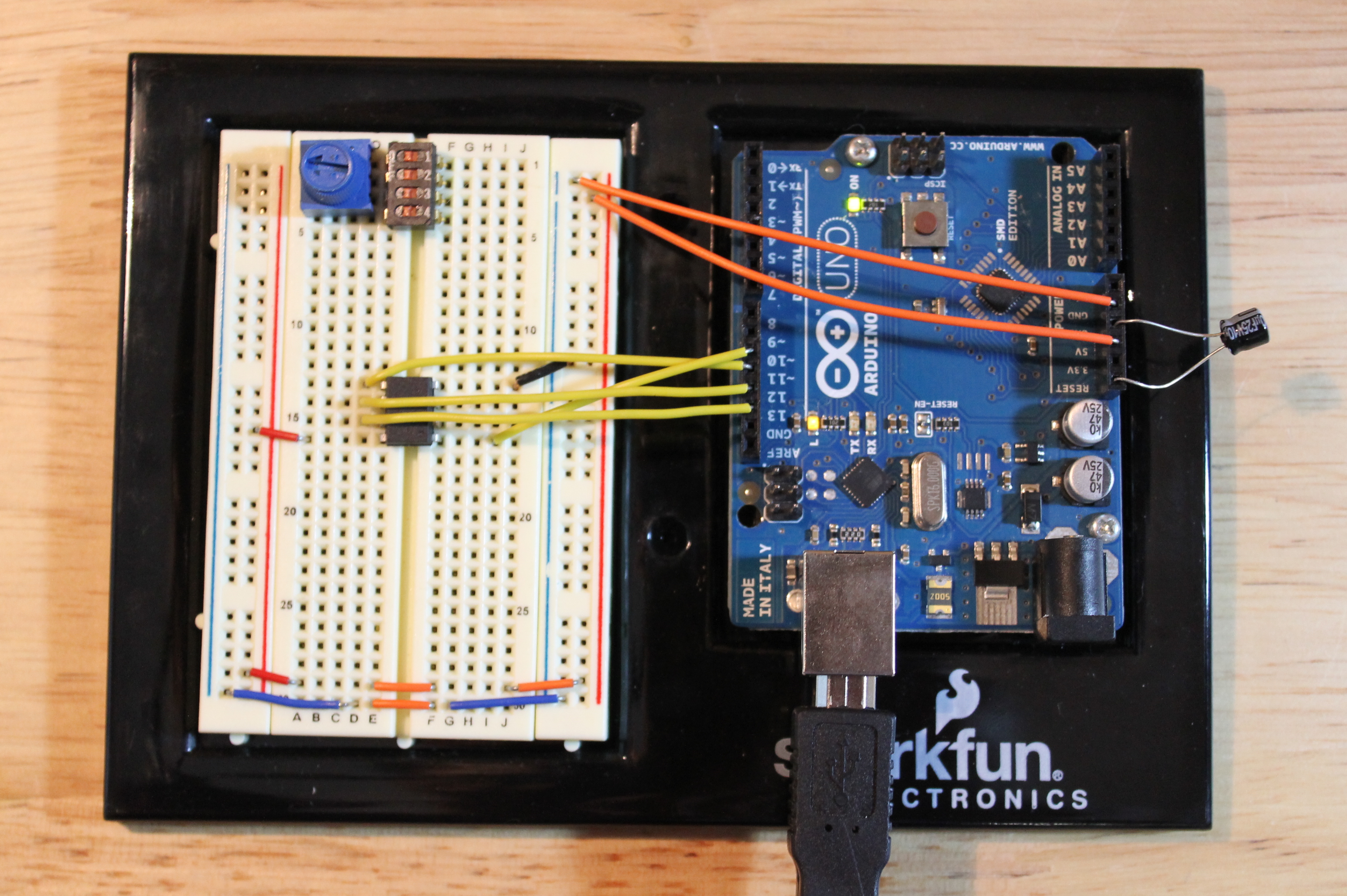 programingAttinyBreadboard.JPG