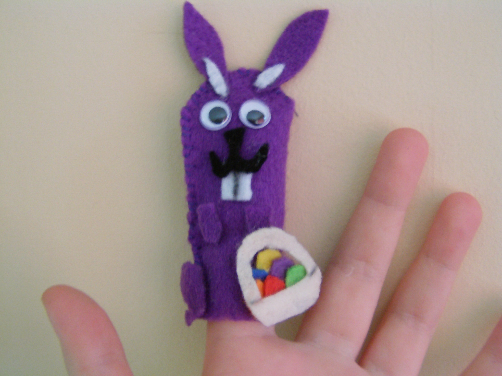 rabbit finger puppet 105.JPG