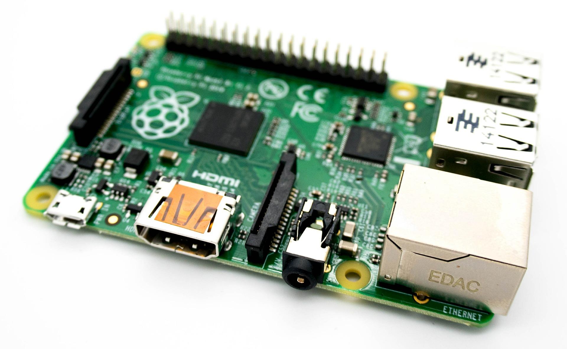 raspberry-pi-572481_1920.jpg