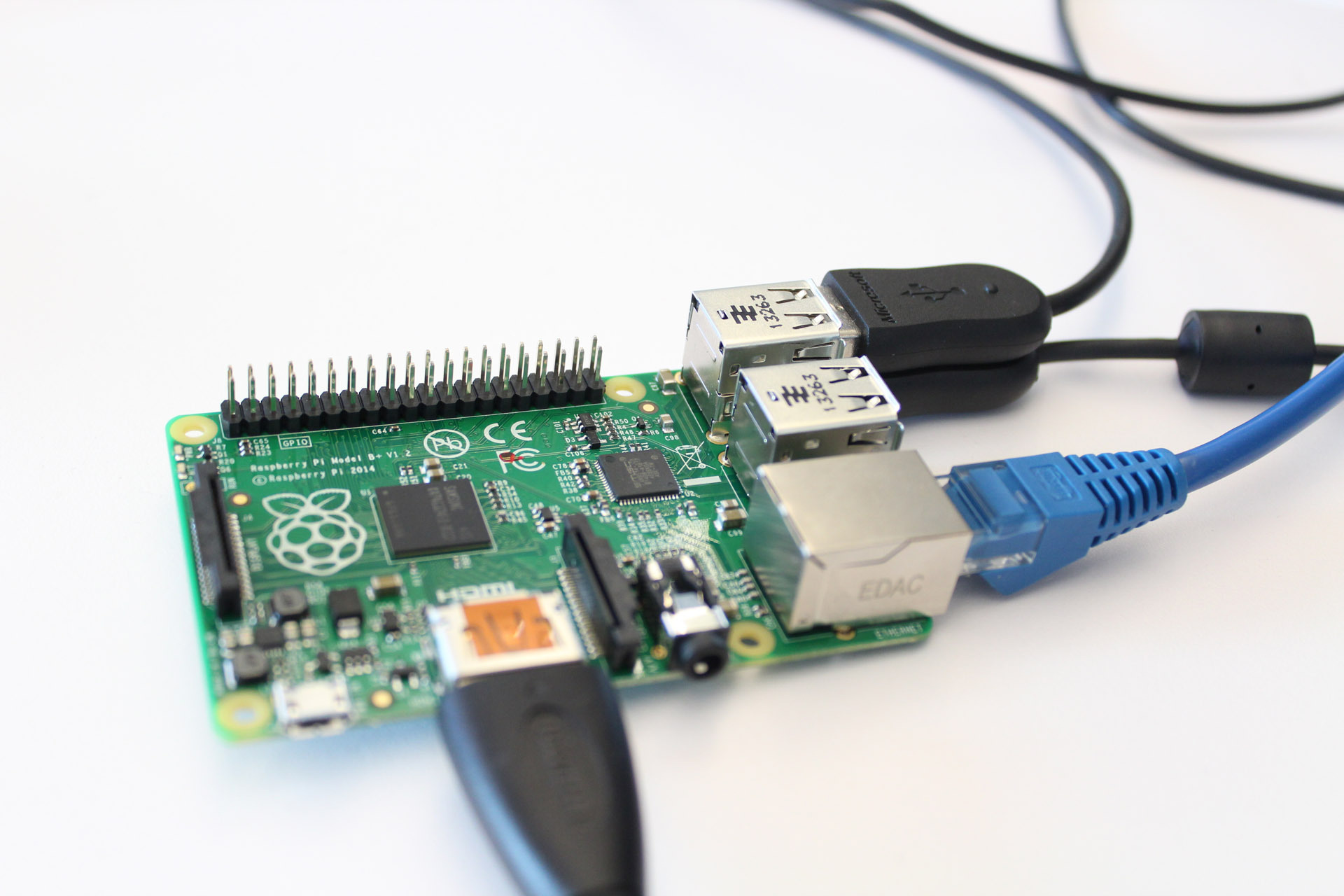 raspberry-pi-b-connected-photo-100409822-orig.jpg