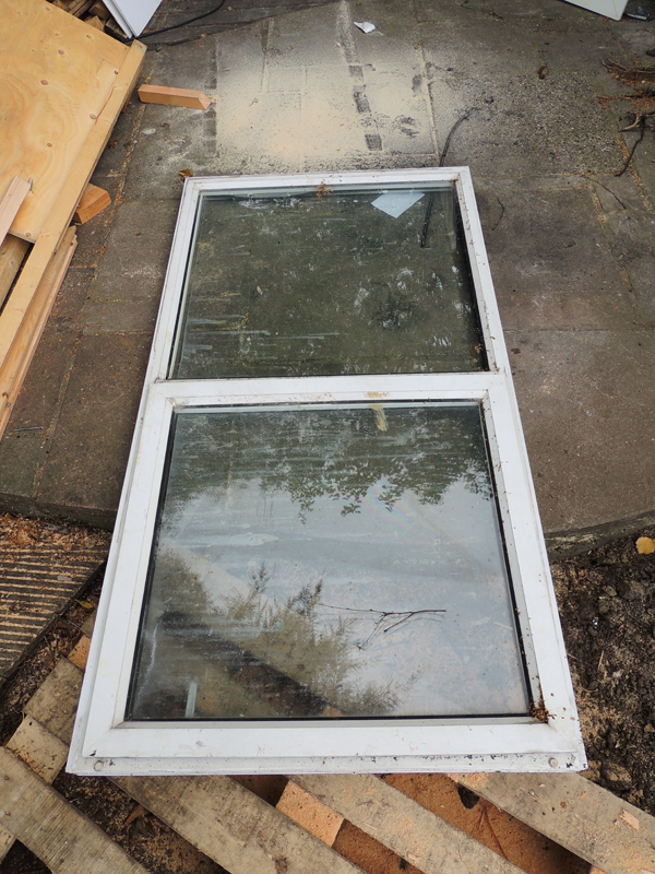 recycling-double-glazed-units_21300087703_o.jpg