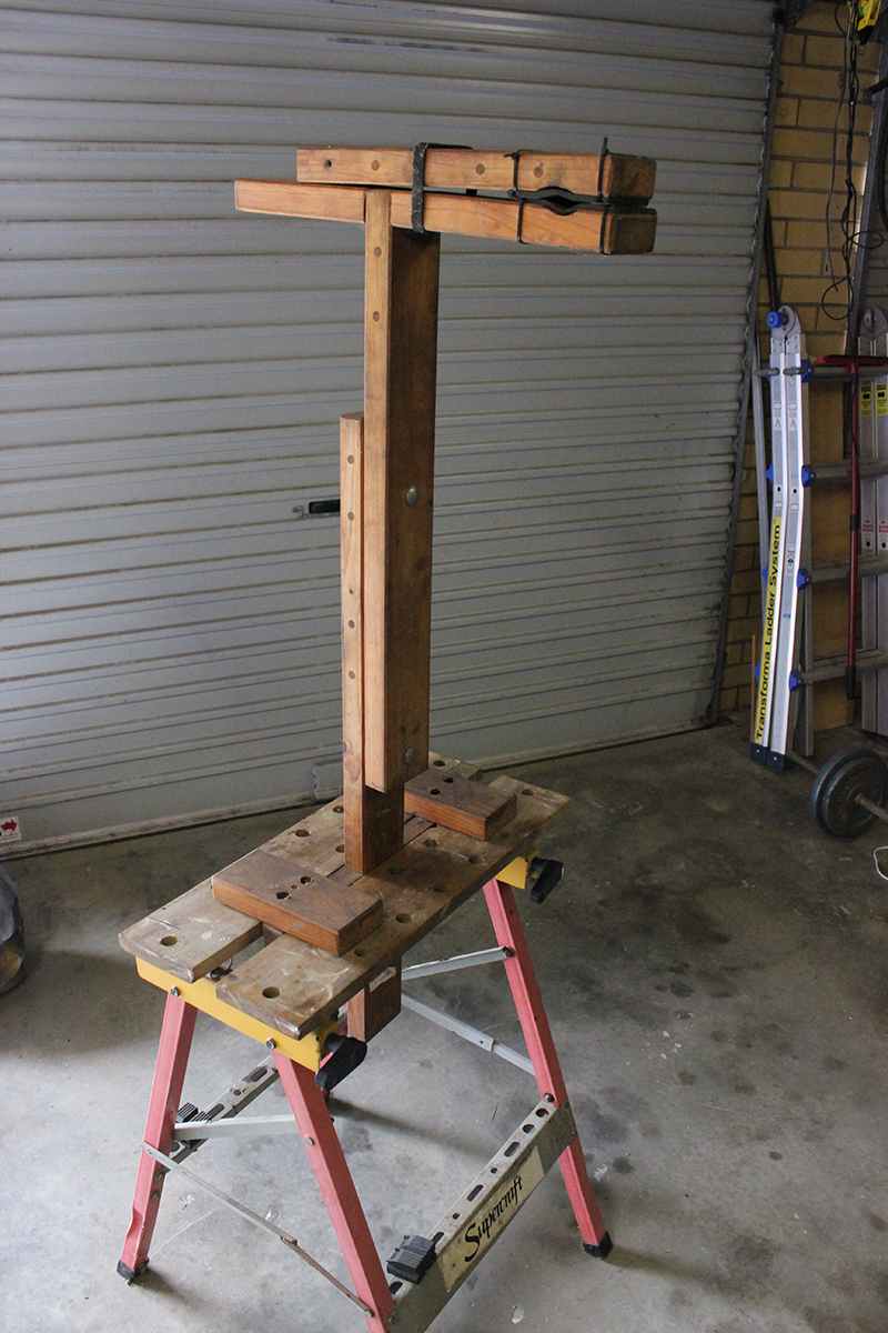 repair-stand01.jpg