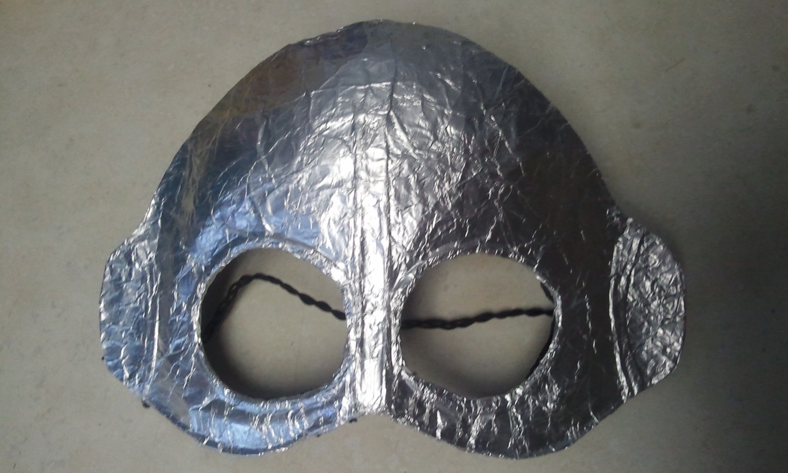 robot mask 2.JPG