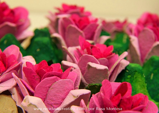 roses out of recycled egg carton (6).jpg