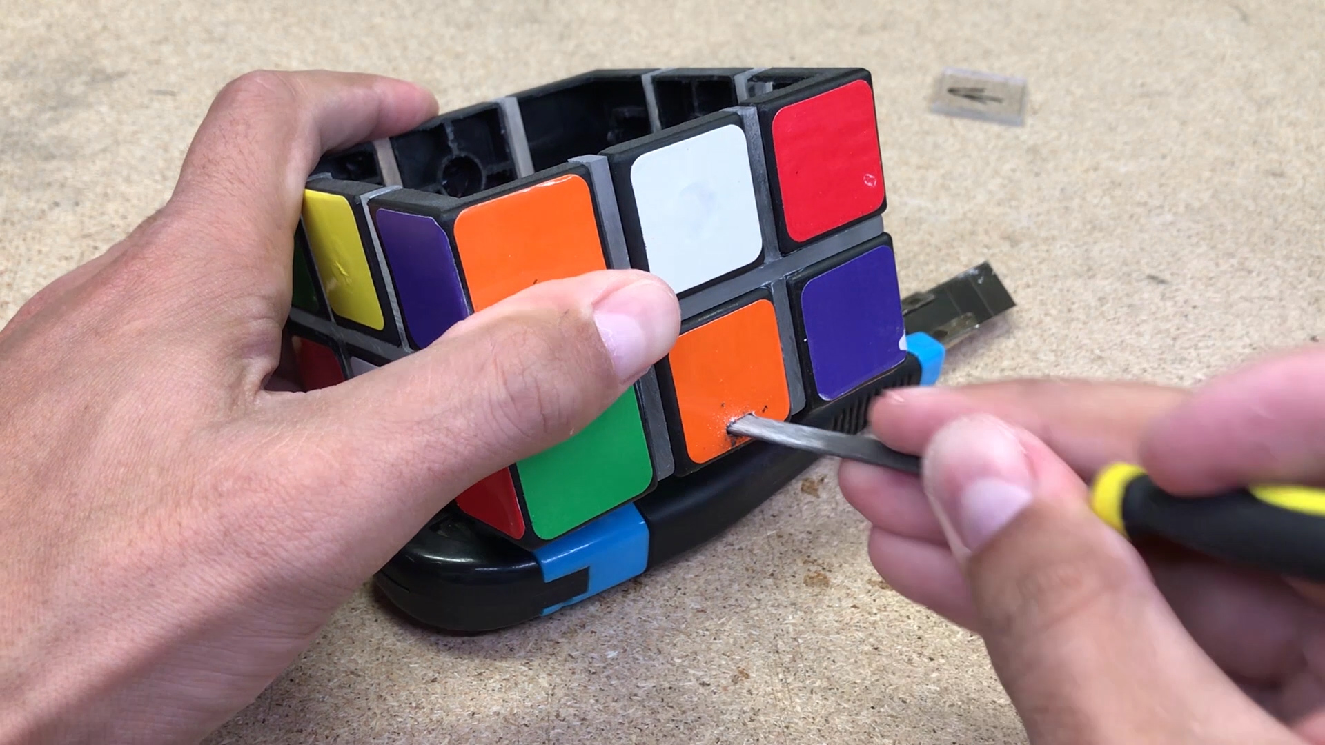 rubiks_cube.mp4.Still082.jpg