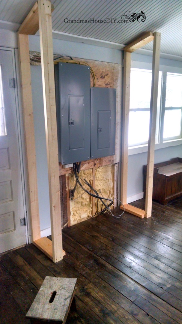 rustic-barn-door-closet.jpg