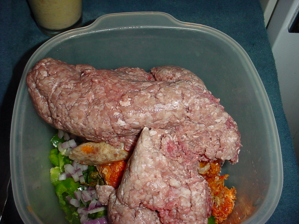 sausage and beef meatloaf 008.jpg