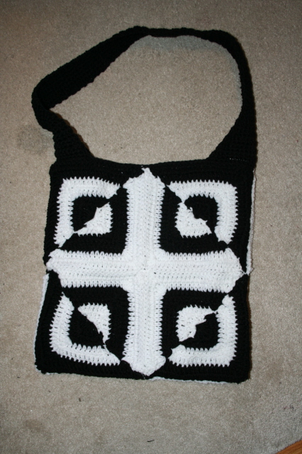 second side crochet bag.jpg