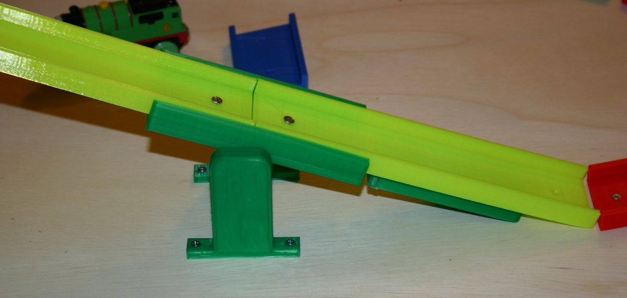 seesaw train08.jpg