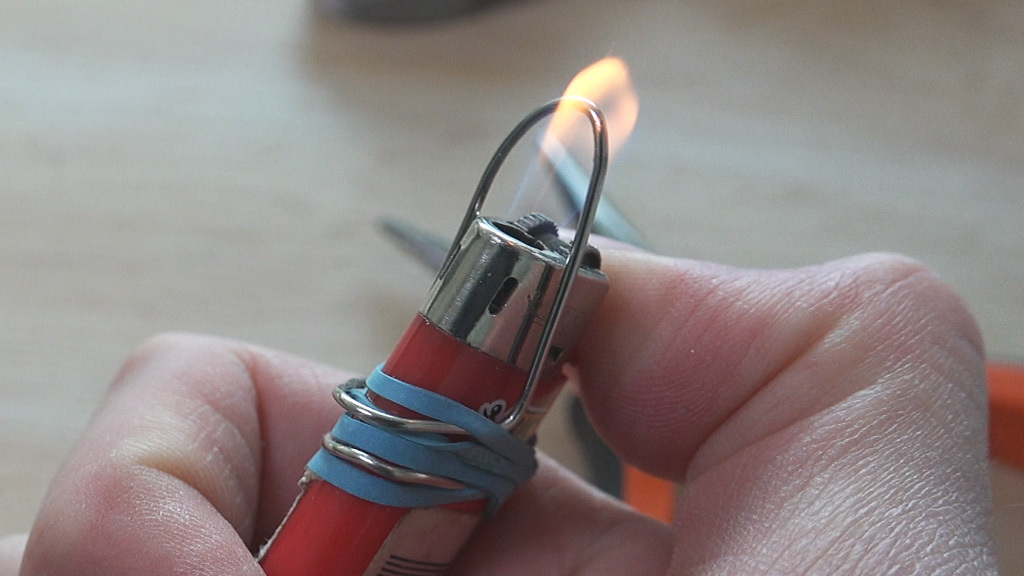 self-cleaning-button-pusher-lighter-mod_instructables-Image_26.jpg