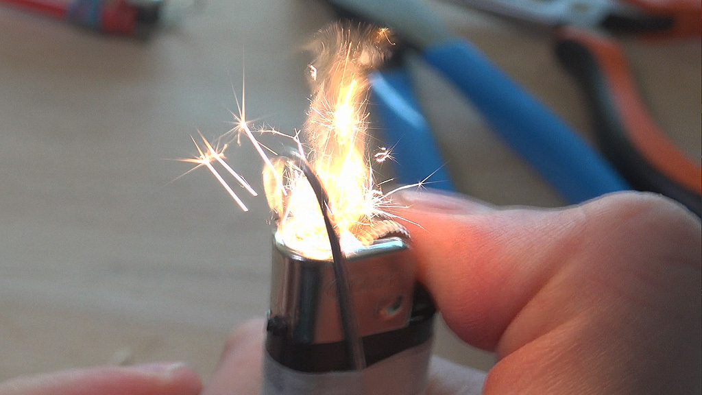 self-cleaning-button-pusher-lighter-mod_instructables-Image_35.jpg