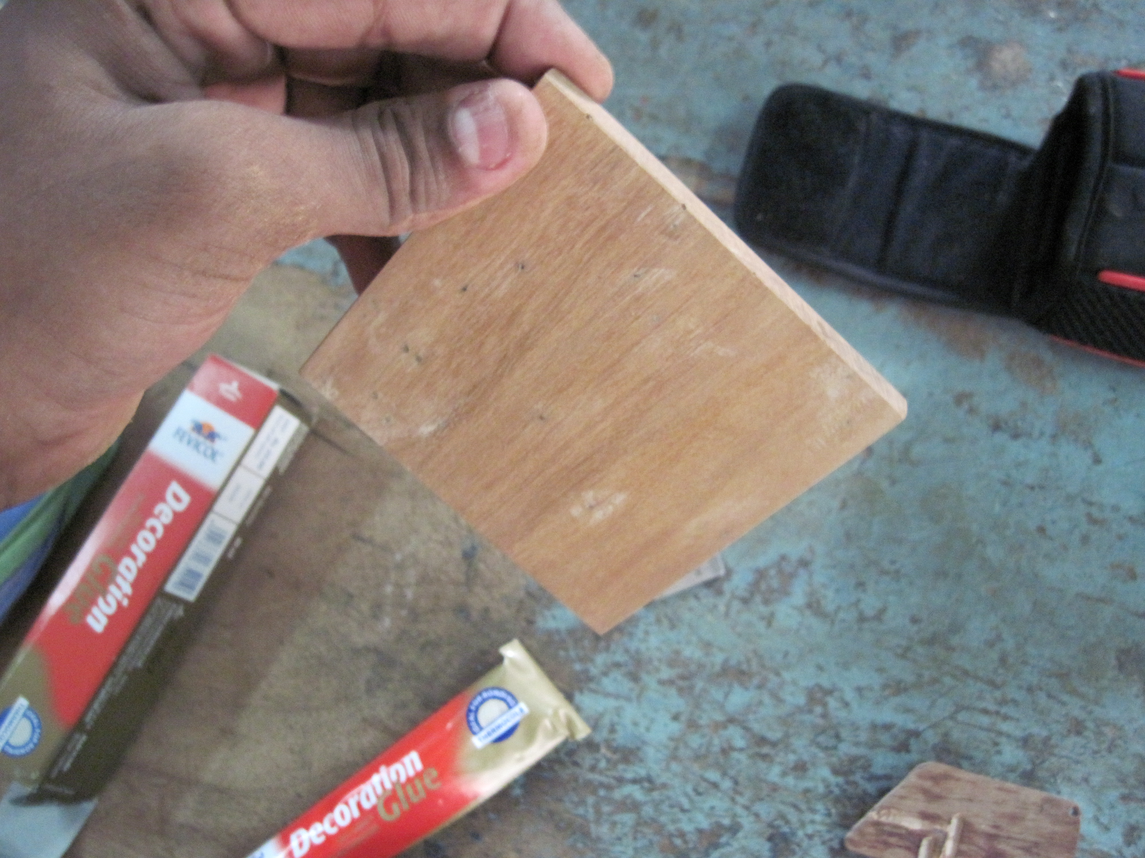 showing the piece of wood (2).JPG