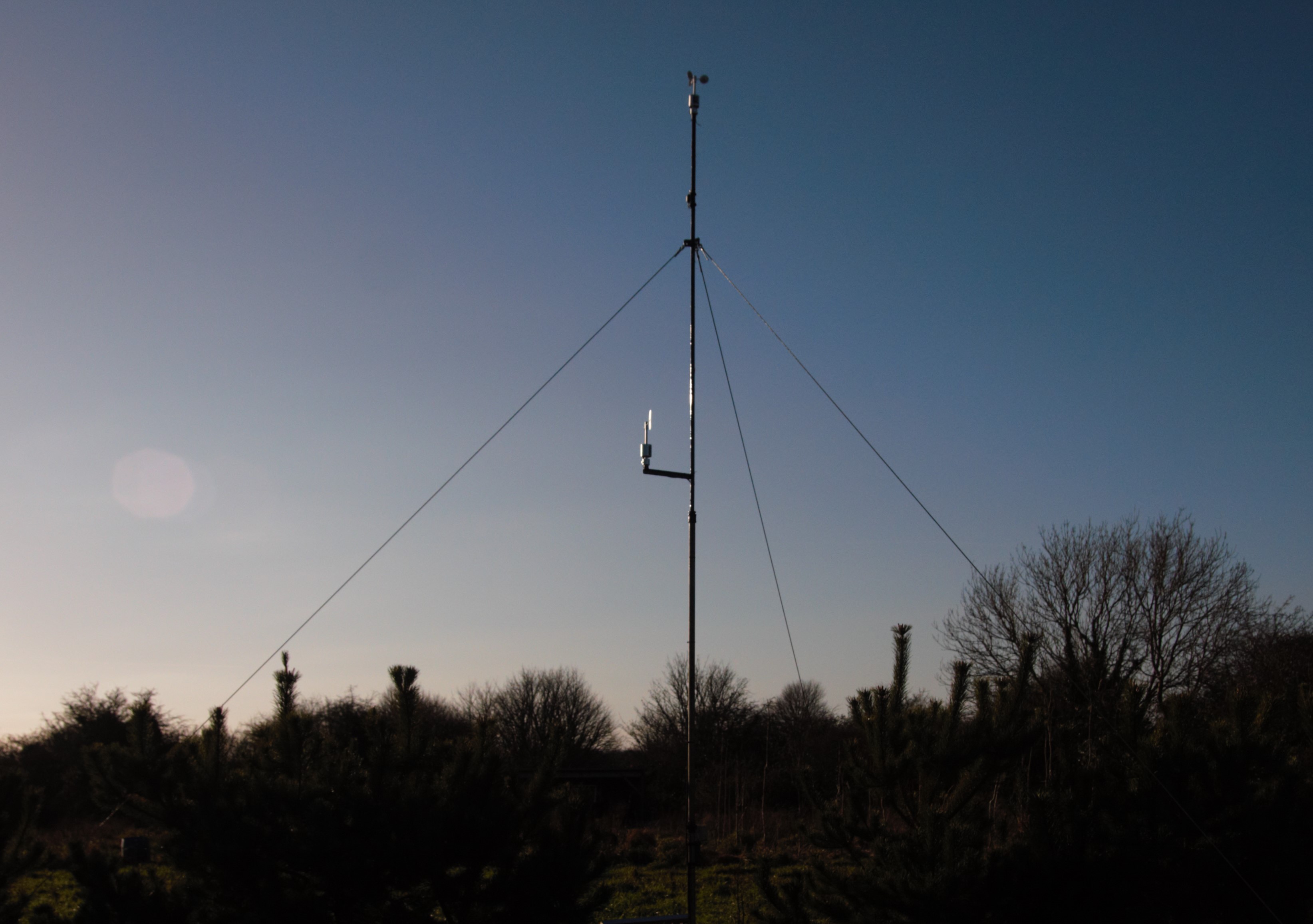 silhouette weather station 01.jpg