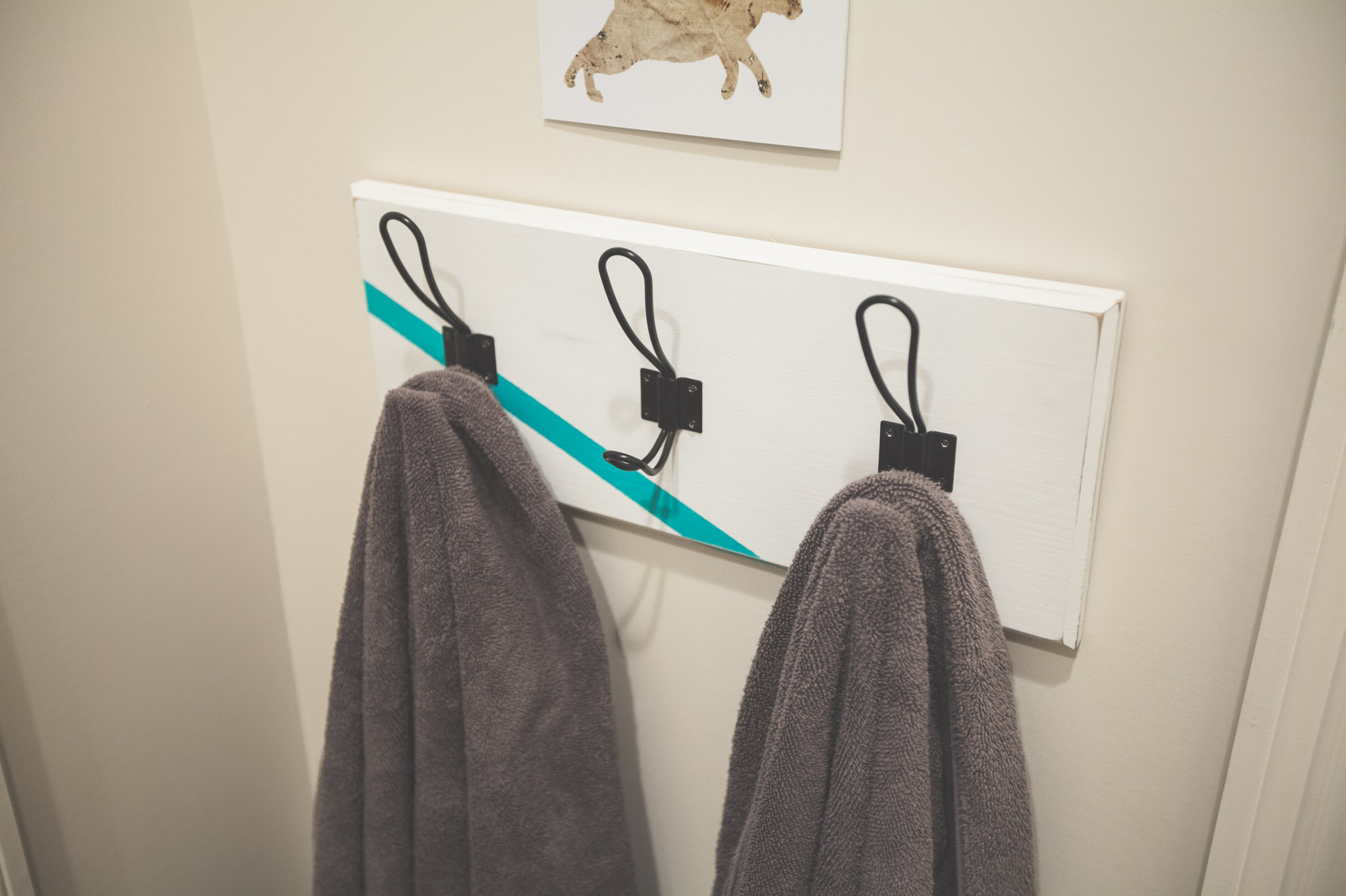 simple-towel-hanger-1.jpg