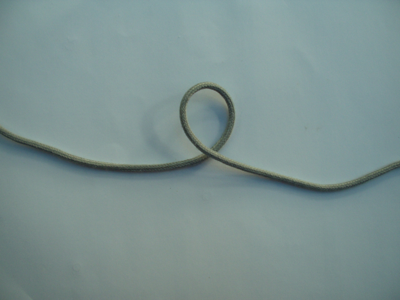 single strand diamond knot 001.JPG