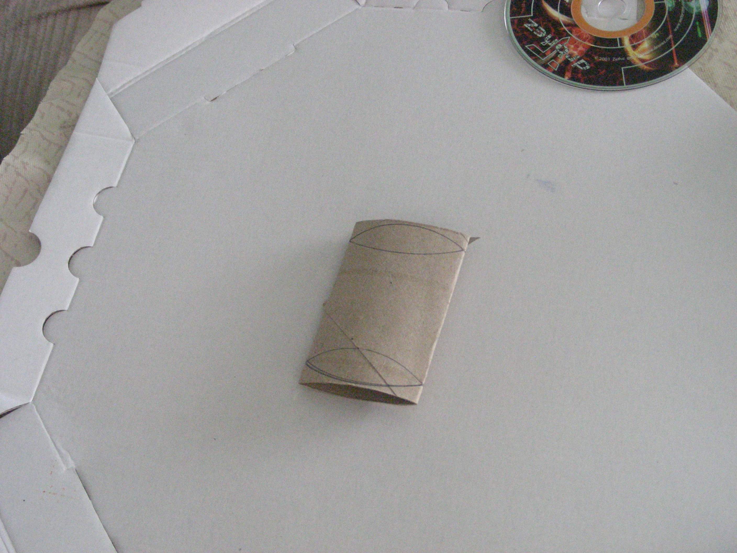 small cardboard box 08.JPG