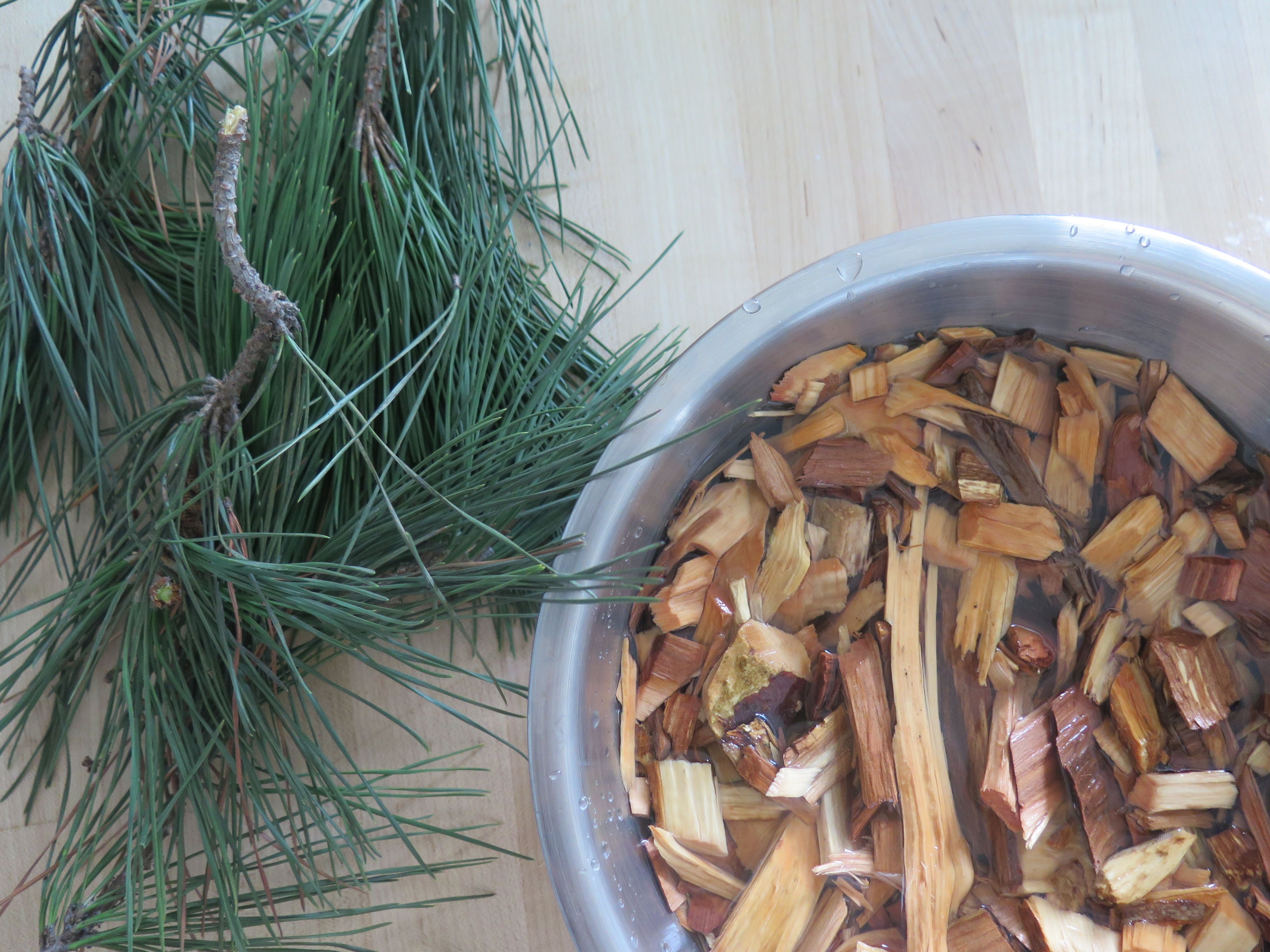 soak pink and cedar chips.JPG