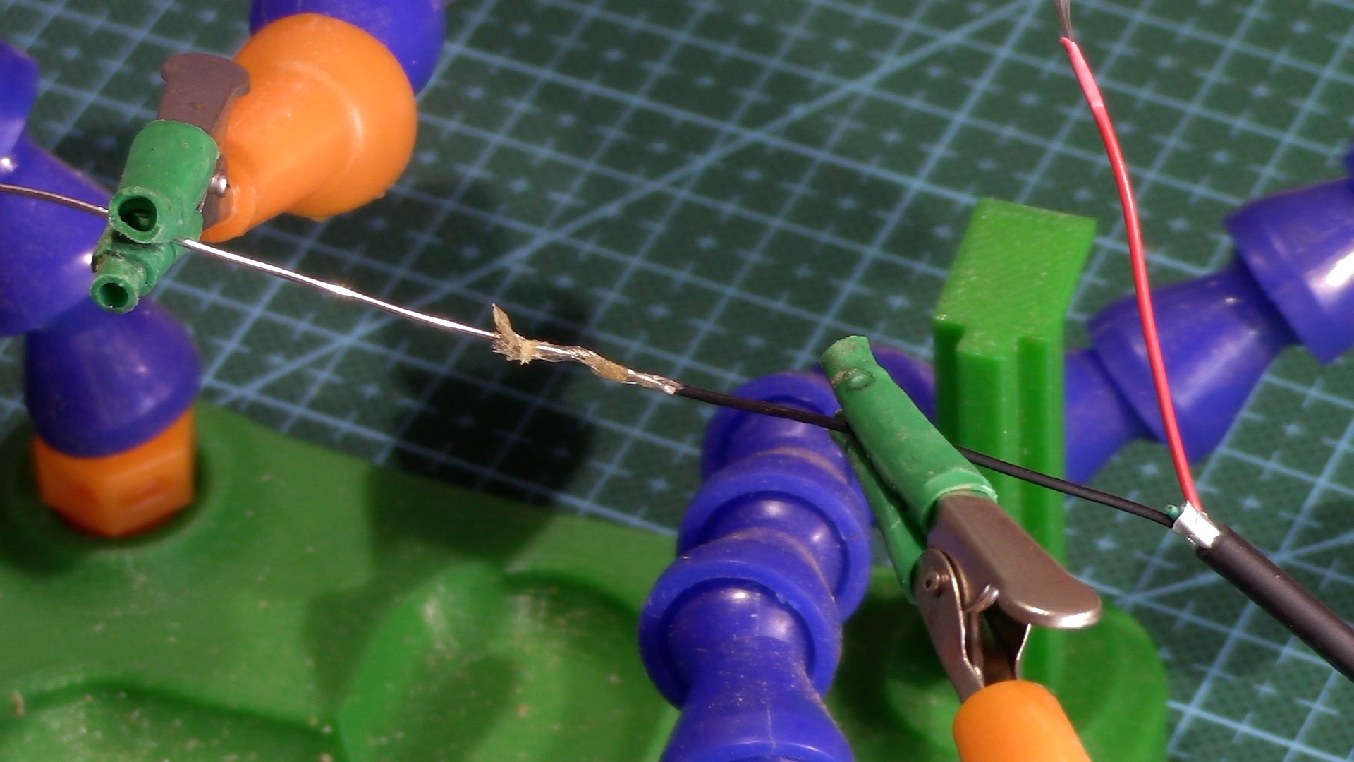 solder flux.jpg