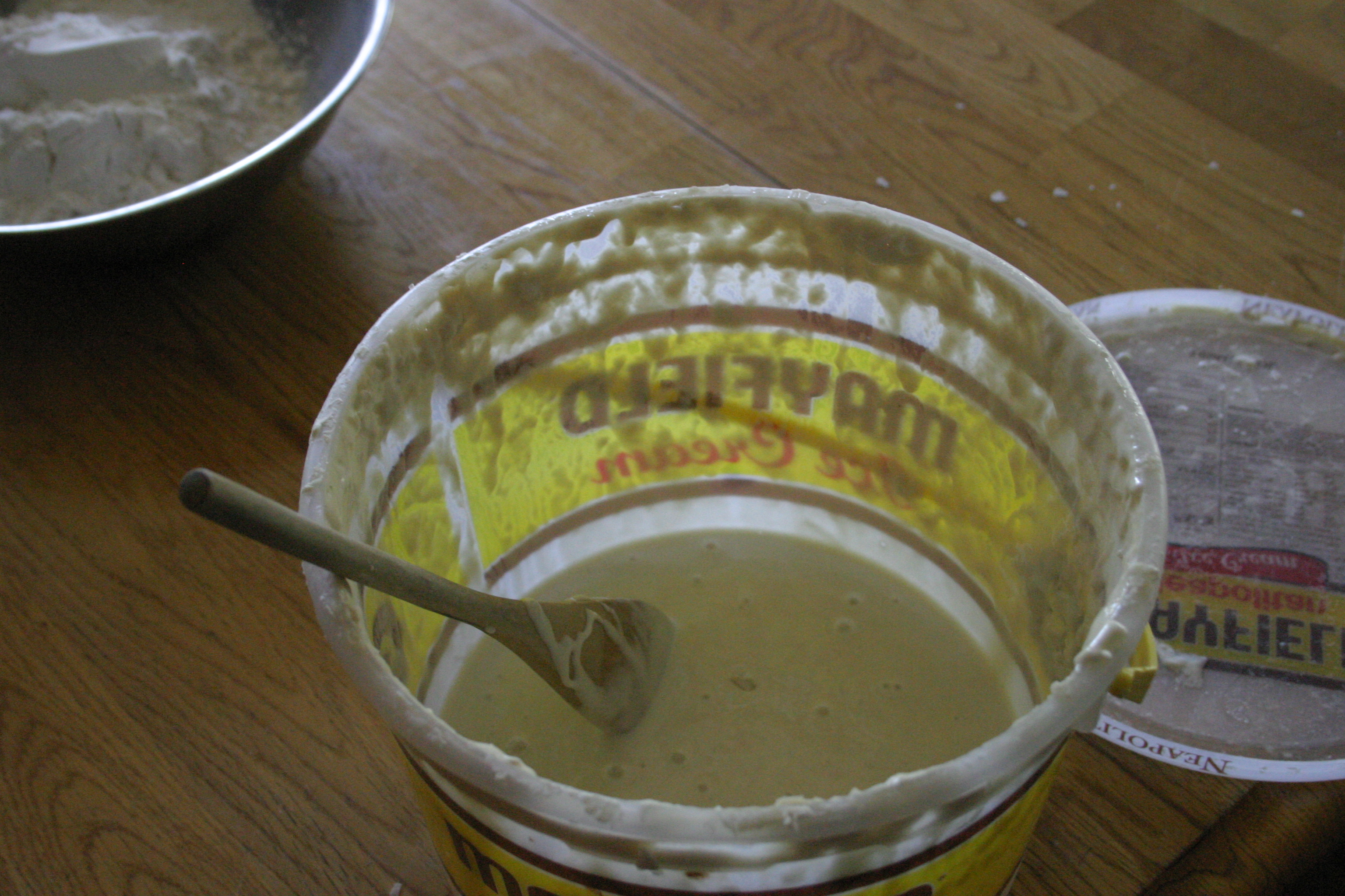 sourdough bucket.JPG