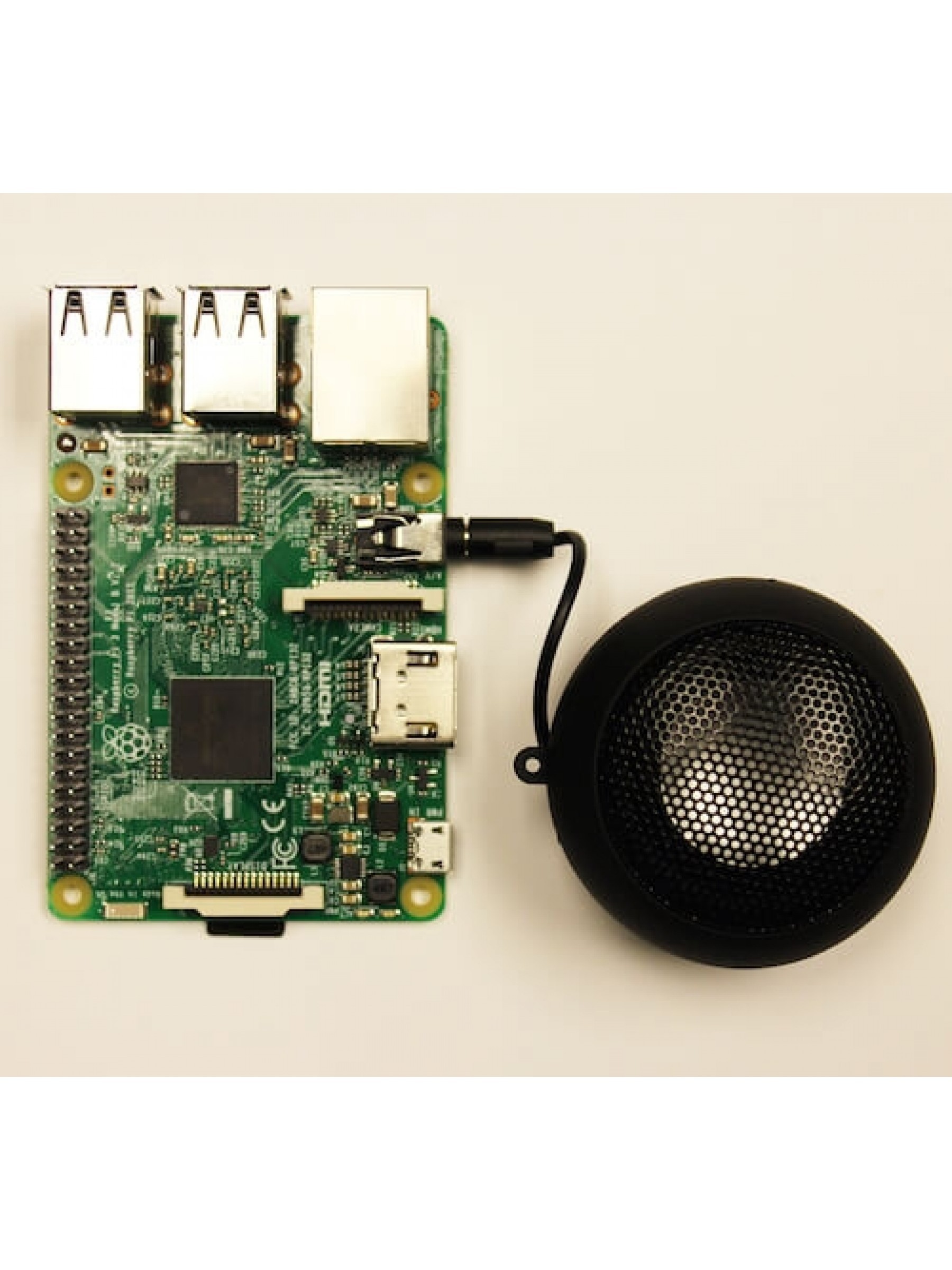 speaker-speaker_and_raspberry_pi.jpg