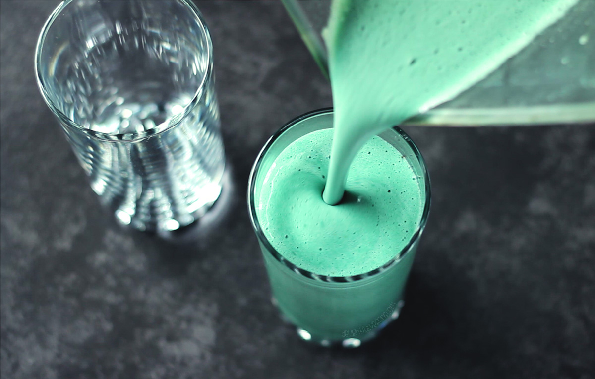 spirulina-shake-2-wm.jpg