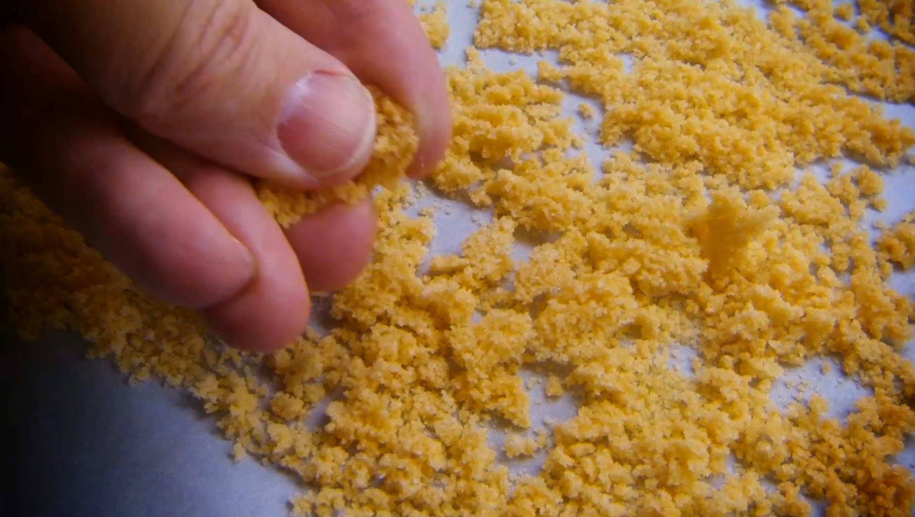 sriracha-salt-youtube-final.mp4 2014-03-19 10-36-39 2014-03-19 10-36-40.jpg