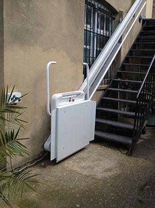 stairlift3.jpg