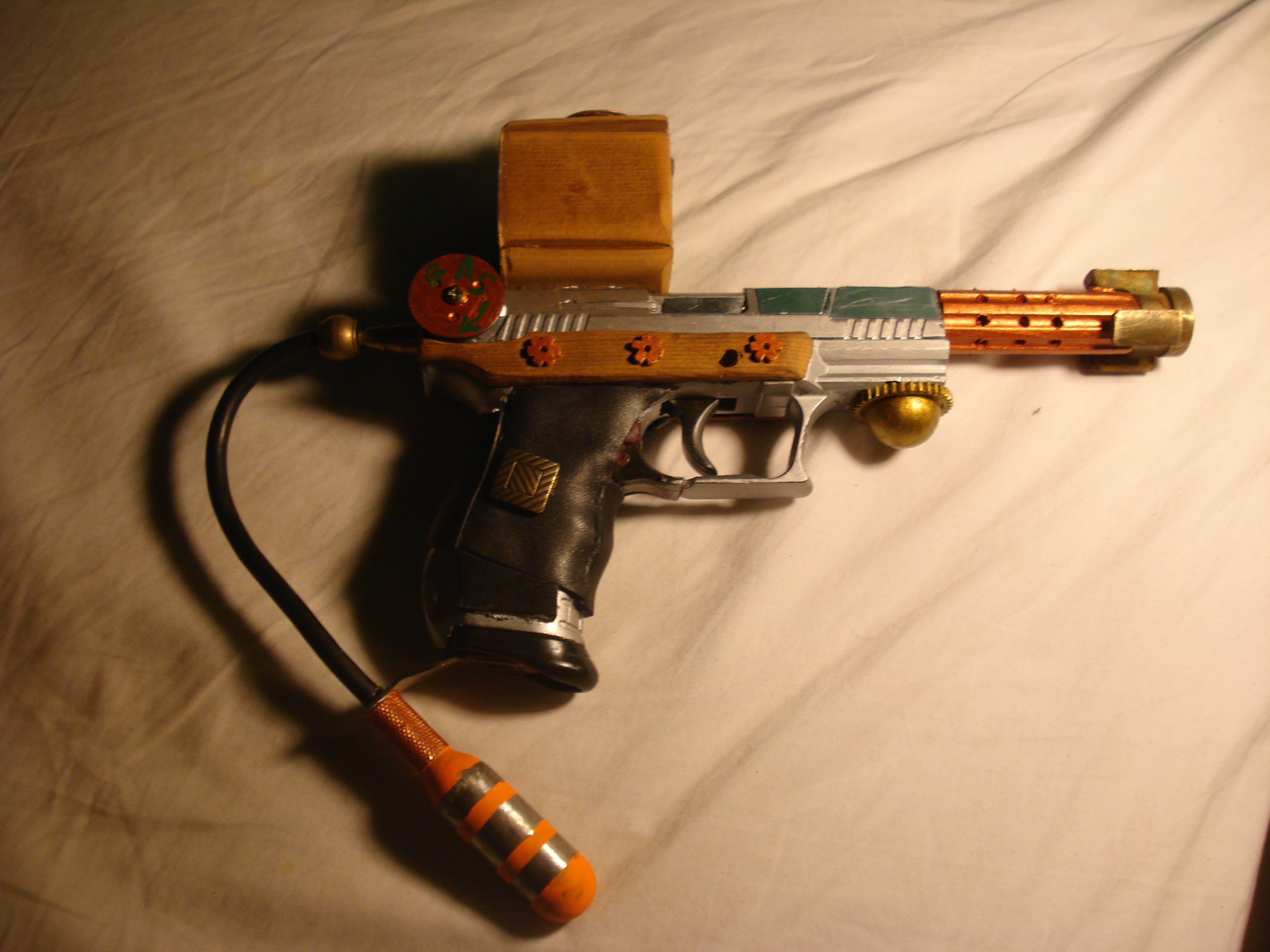 steampunk gun 011.jpg