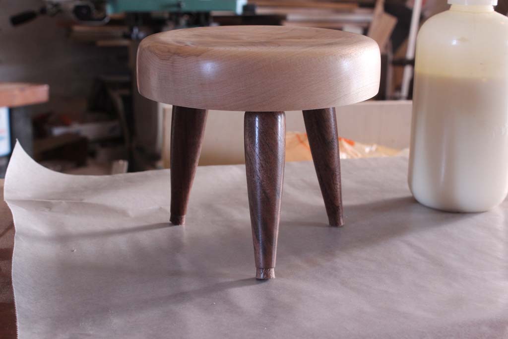 stool 052.jpg