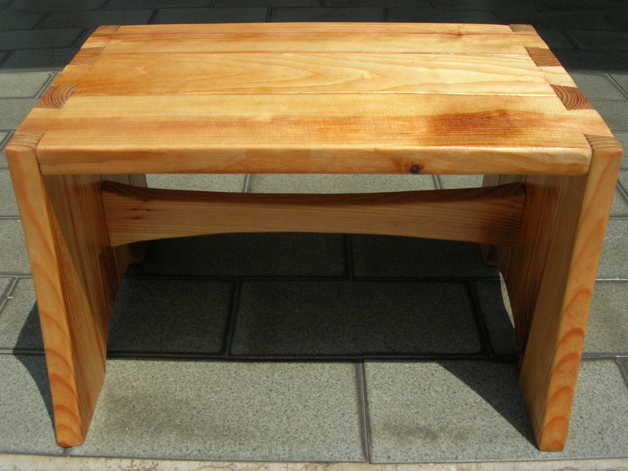 stool2.jpg