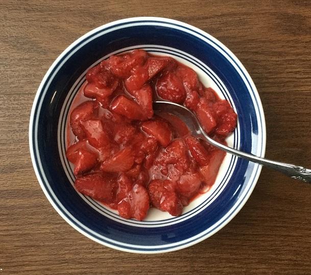 strawberry compote.jpg