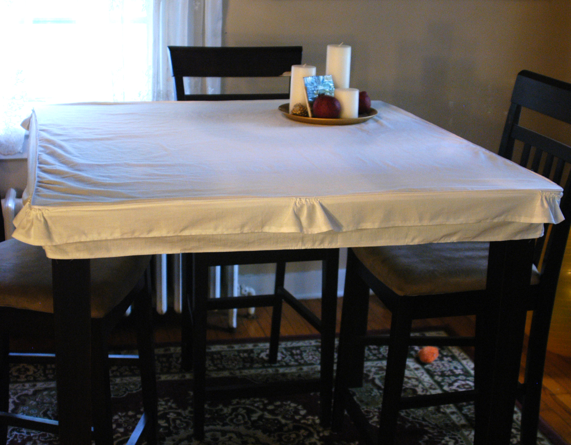 tableclothfront.jpg