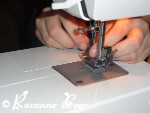 threading sewing machine.JPG