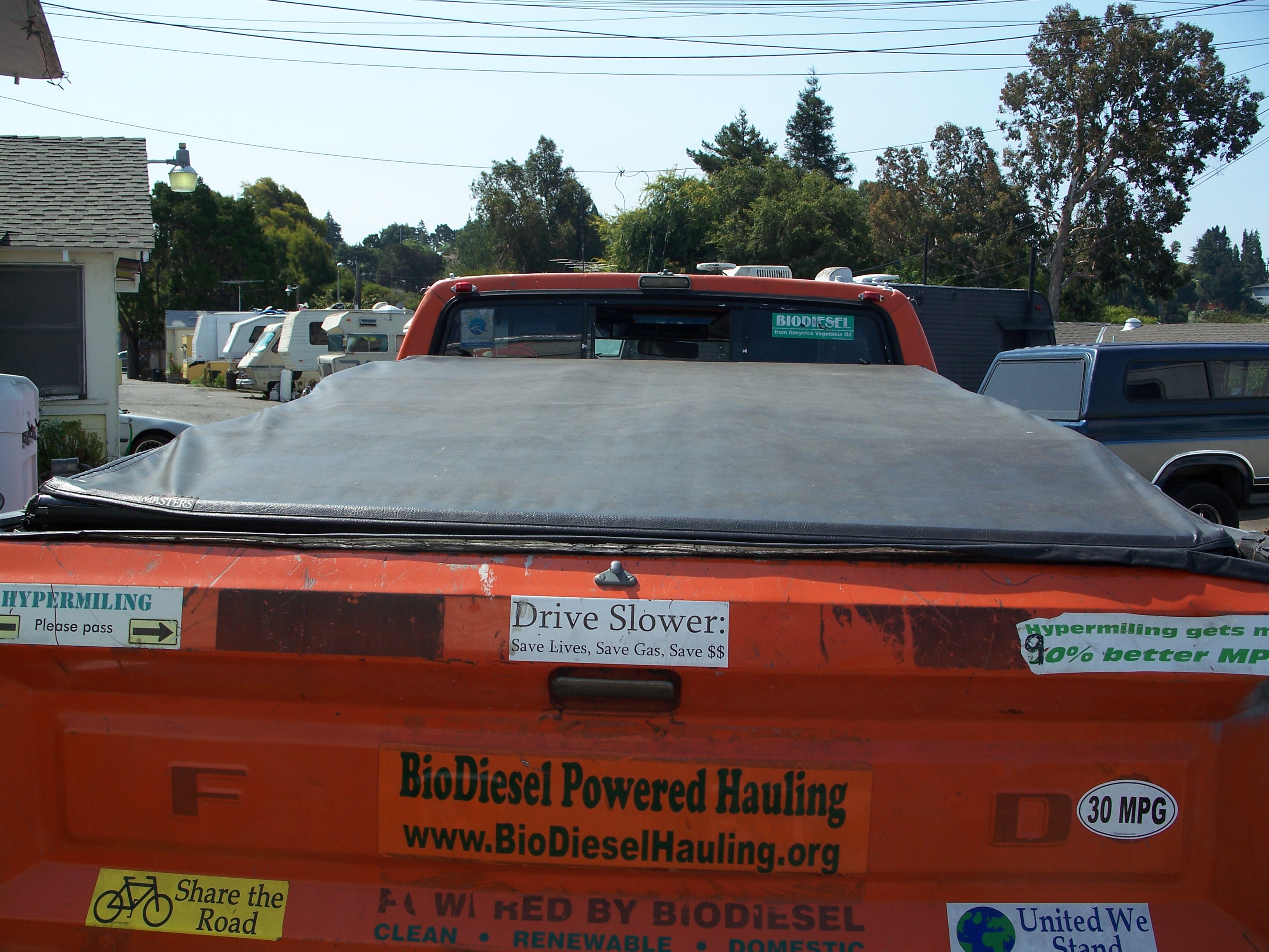 tonneau cover, rear.JPG