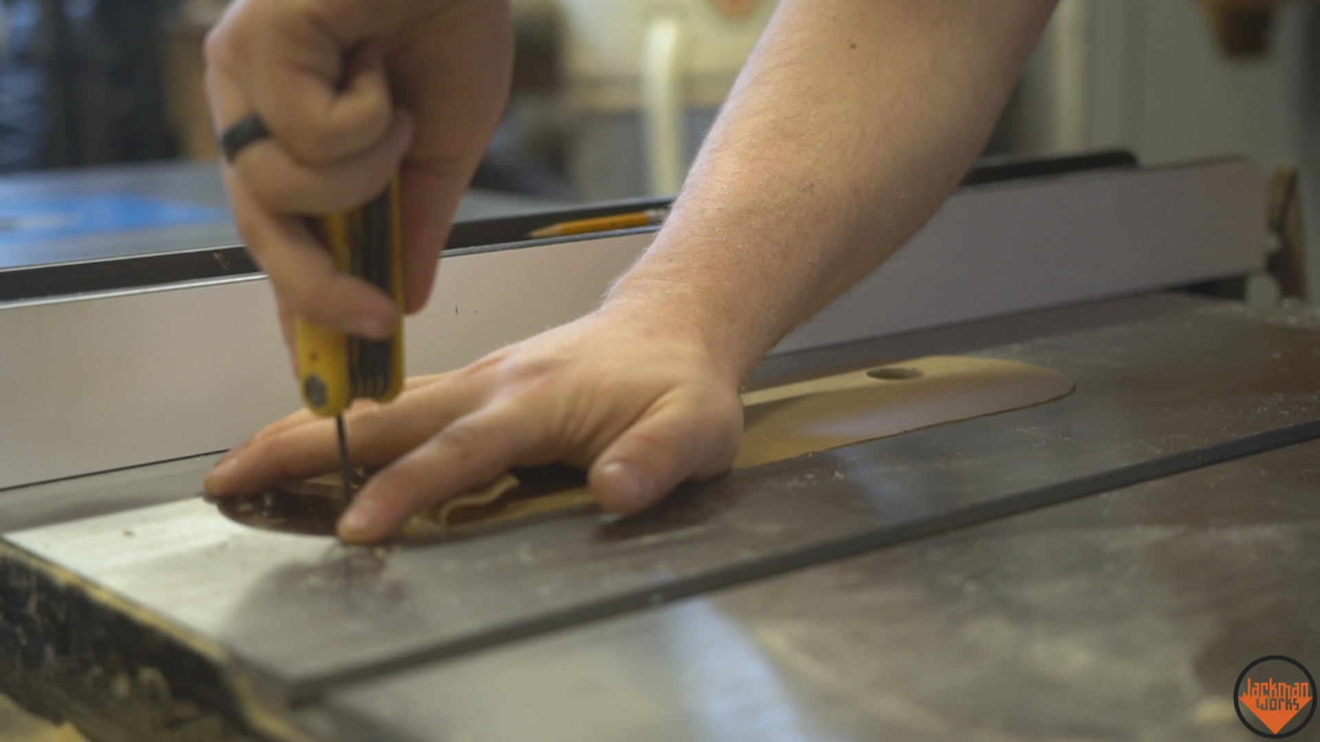 transparent table saw insert 9.jpg