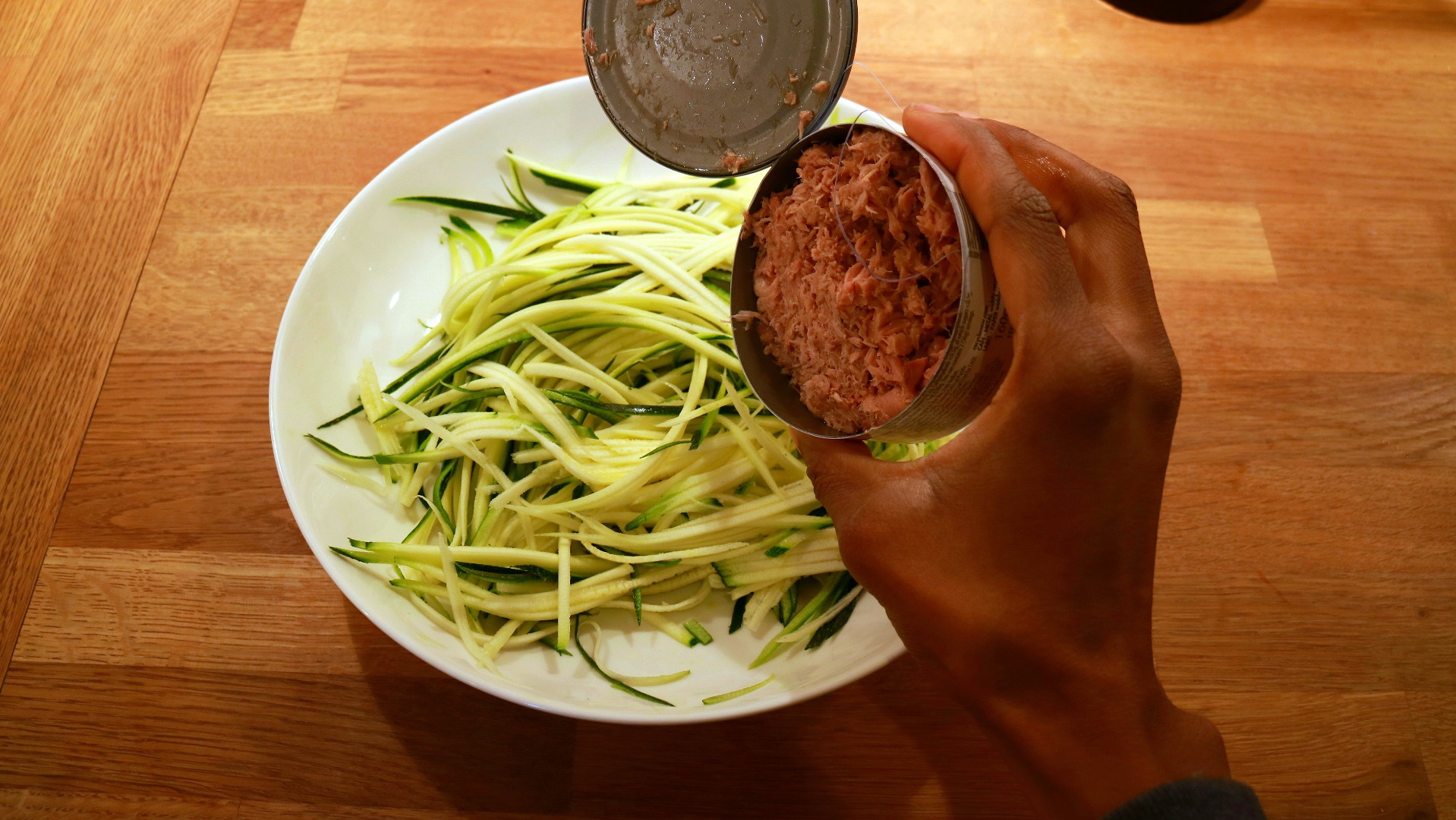 tuna on courgetti.JPG