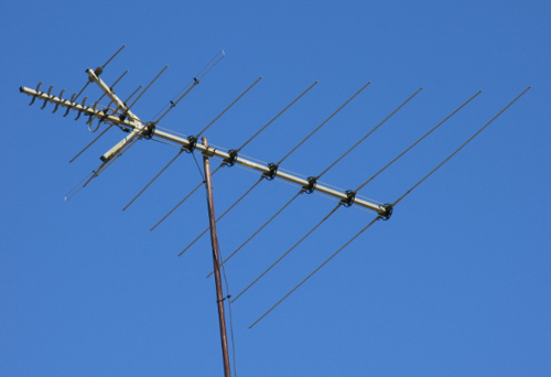 tv-antenna-large-4-23-07.jpg