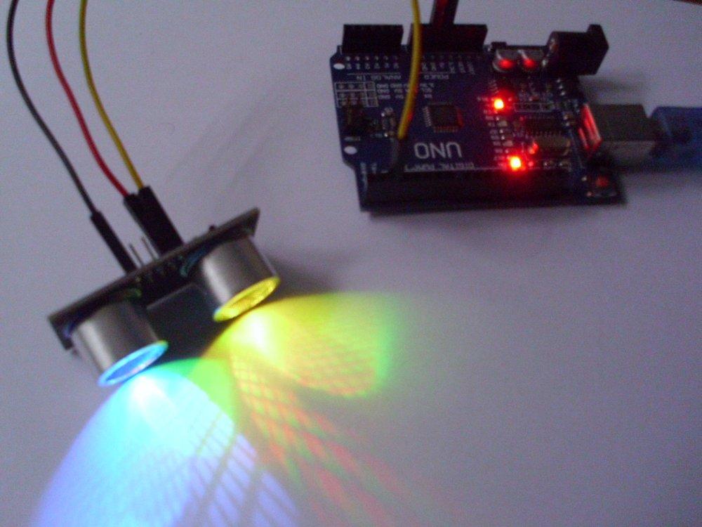 ultrasonic distance sensor with RGB.jpg